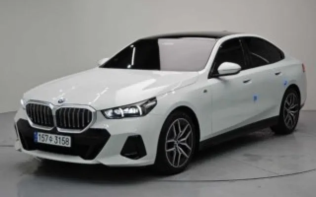 중고차시세정보 5시리즈 (G60) 520i 매물 사진 13 - 2025/10 14,548km