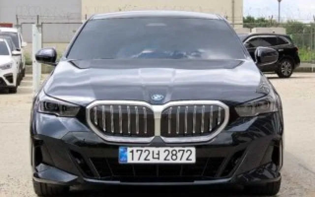 중고차시세정보 5시리즈 (G60) 530e xDrive 매물 사진 17 - 2025/05 7,806km