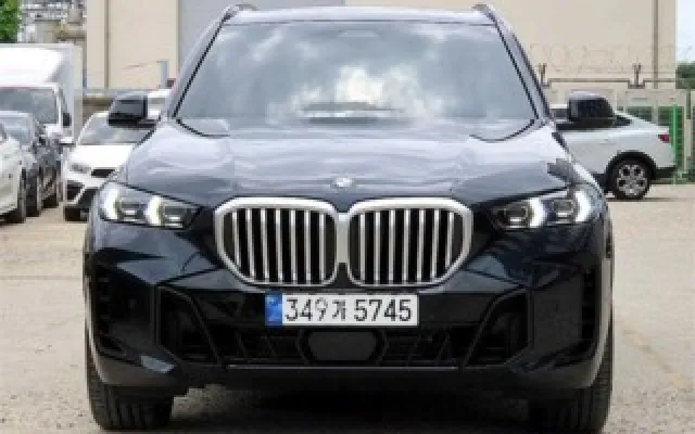 중고차시세정보 X5 (G05) xDrive 40i M 스포츠 매물 사진 2 - 2024/03 15,353km